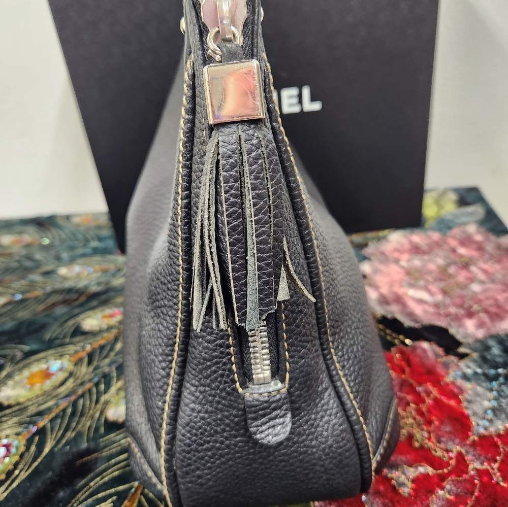 Chanel Bag - Picture 4 of 16